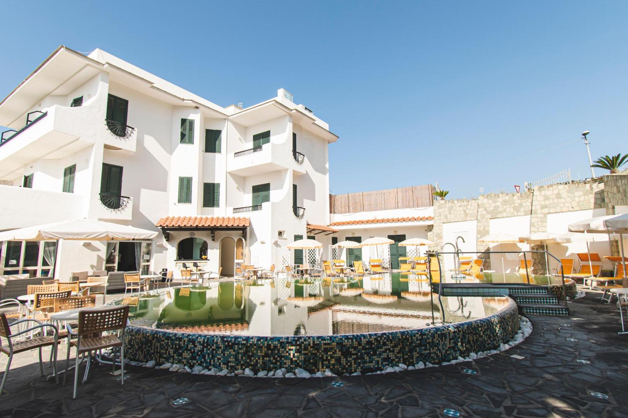 Victoria Park Resort ايسكيا المظهر الخارجي الصورة